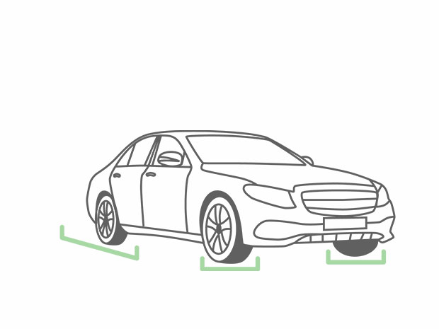 Auto von rechts vorne